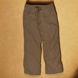 THE NORTH FACE Women’s Nylon Drawstring Pants/Shorts Size 6